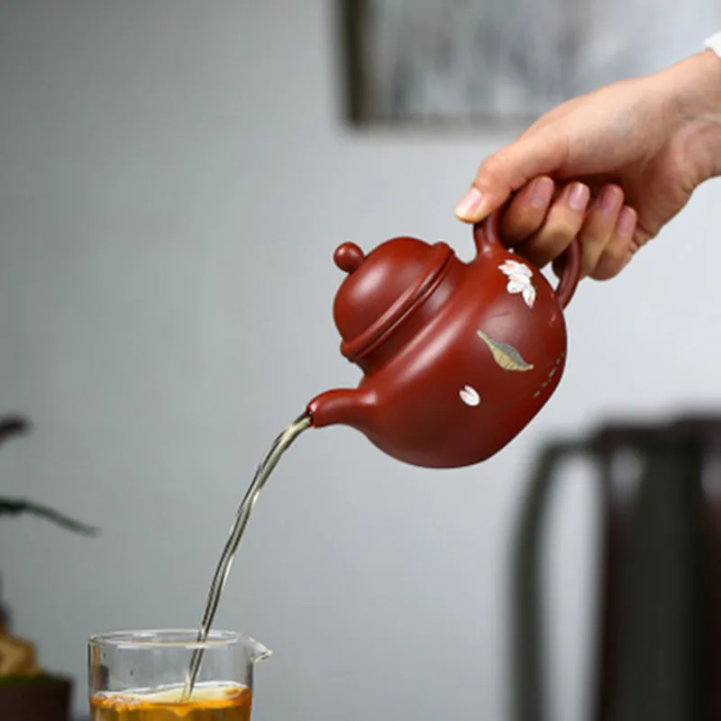 

Yixing Raw Ore Dahongpao Purple Sand Ceramic Teapot Pottery Handmade Beauty Mud Painted Lotus Scented Ball Kettle 400cc Teaware