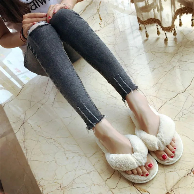 Шлепанцы женские плюшевые Нескользящие домашние тапочки плоская подошва хлопок