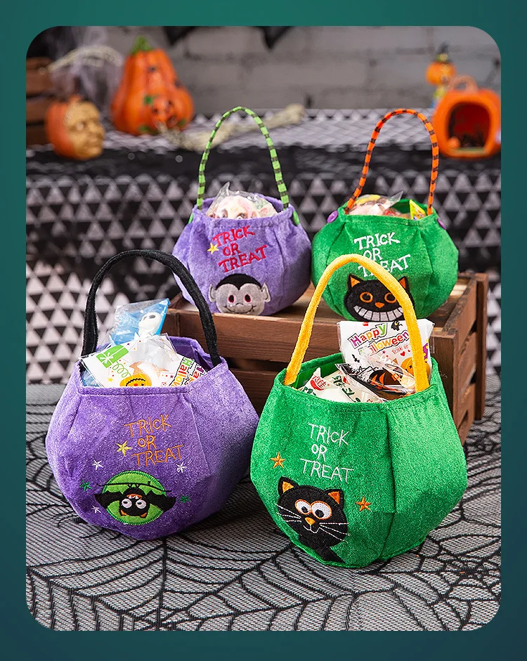 

60PCS Halloween Gift box Candy packaging Bag Tote Carry bag Materials Non-Woven Fabrics Size wholesale 11*26cm