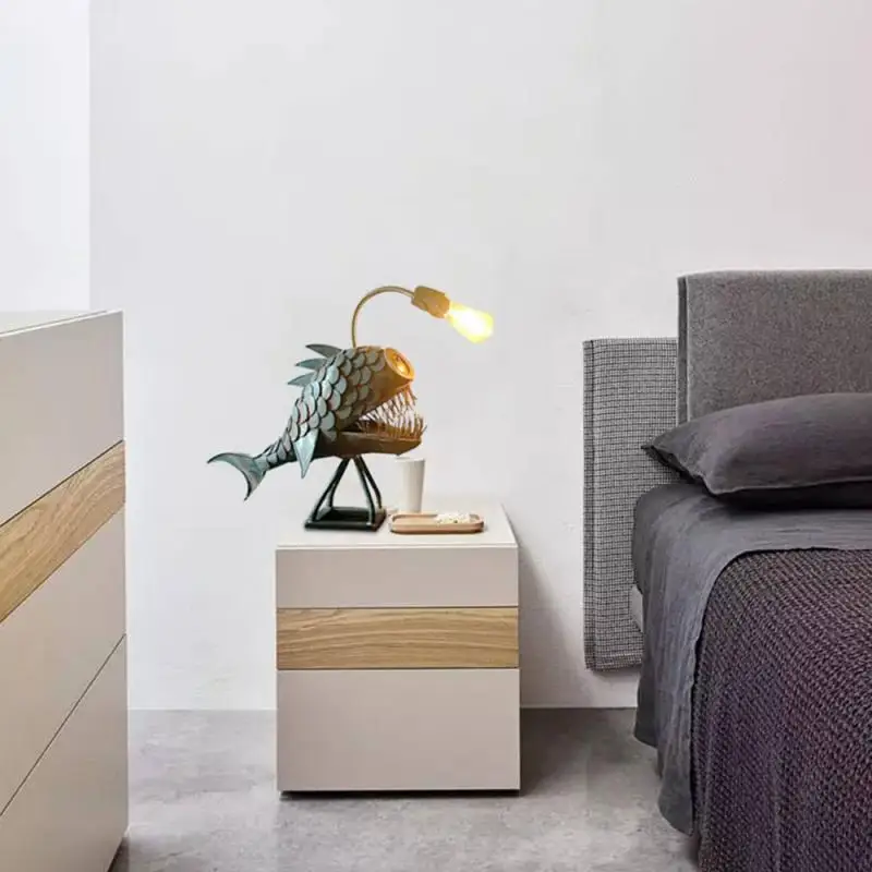 

Fish Body Lamp Floor Standing Retro Art Desktop Lamp Wrought Iron Vintage Table Lamp Bedroom Decor Craft Night Light E27
