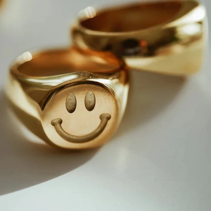 

New Trendy Tarnish Free 18K Gold Plated Stainless Steel Smiley Face Ring Cute Positive Gold Smile Ring For Women