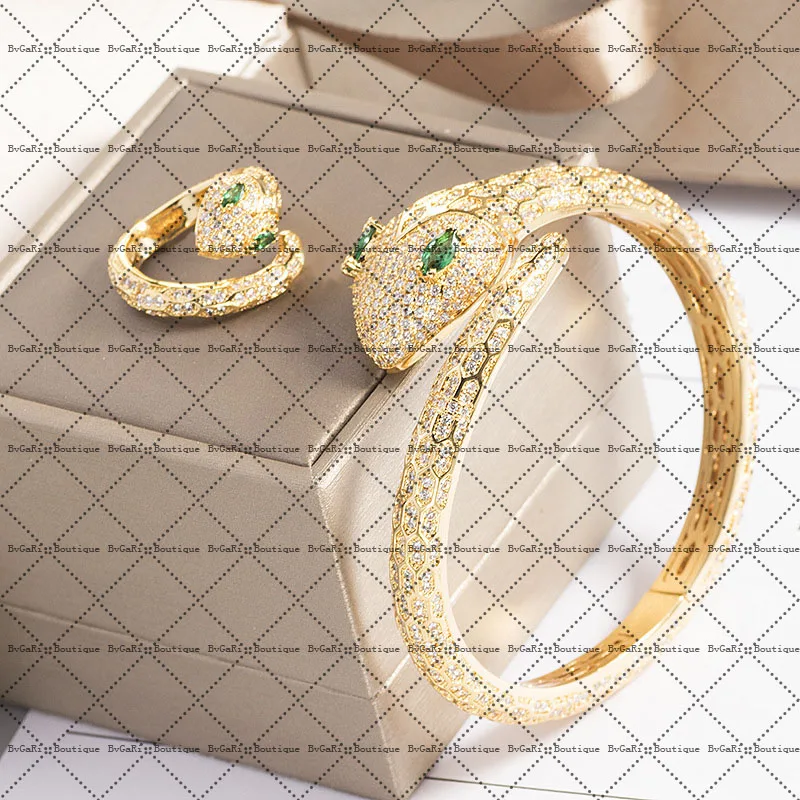 

Женский браслет из серебра S925 пробы с зеленым глазом