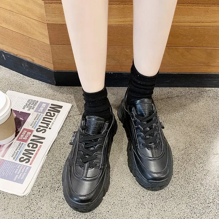 Новинка весны 2020 года Разноцветные Женские кроссовки Модные женские на толстой