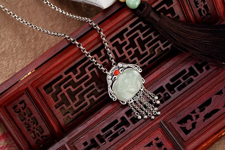 Полароид S925 Серебряный кулон инкрустированный натуральным нефритом Hotan белый