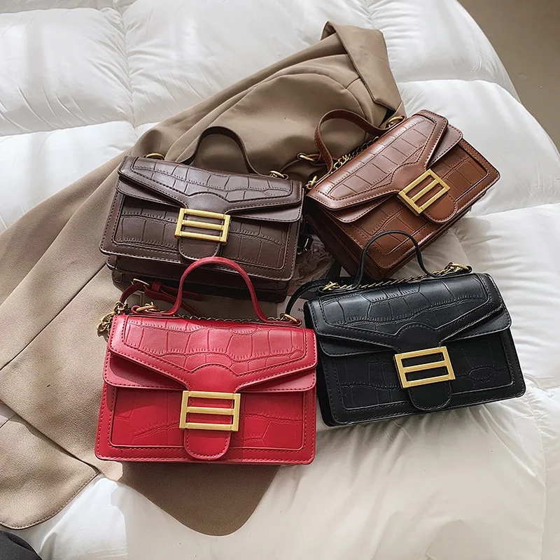 

Сумка с каменным узором, новинка 2021, трендовая сумка на одно плечо, модная женская сумка с цепочкой, тисненый мессенджер, маленькая квадратн...