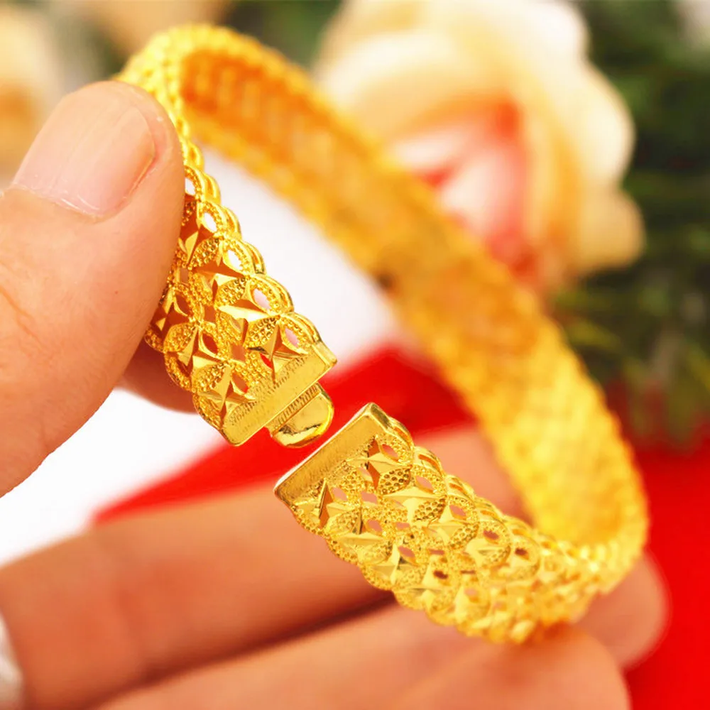 

Women Bracelets Boho Vintage 24K Gold Geometric Carved hollow Wealth totem Bracelet jewelly Beach 2020 Fashion wedding Jewelry