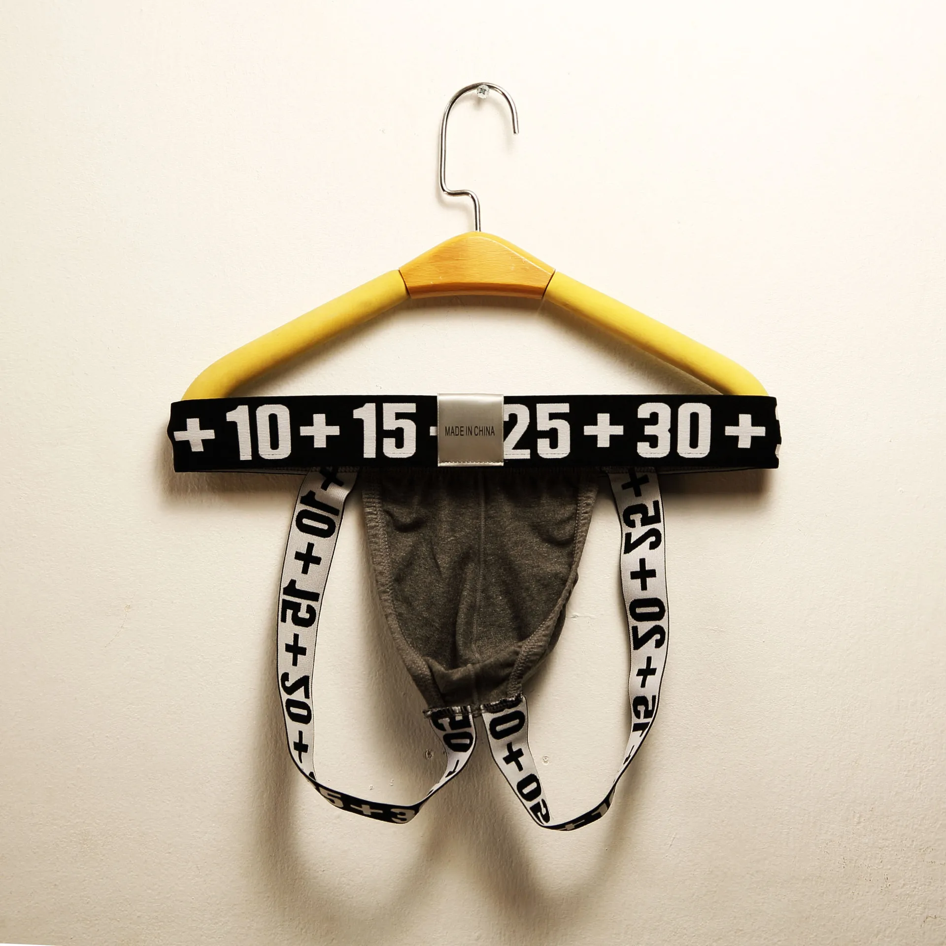 Новинка мужское нижнее белье сексуальные эластичные мужские стринги с U-образным