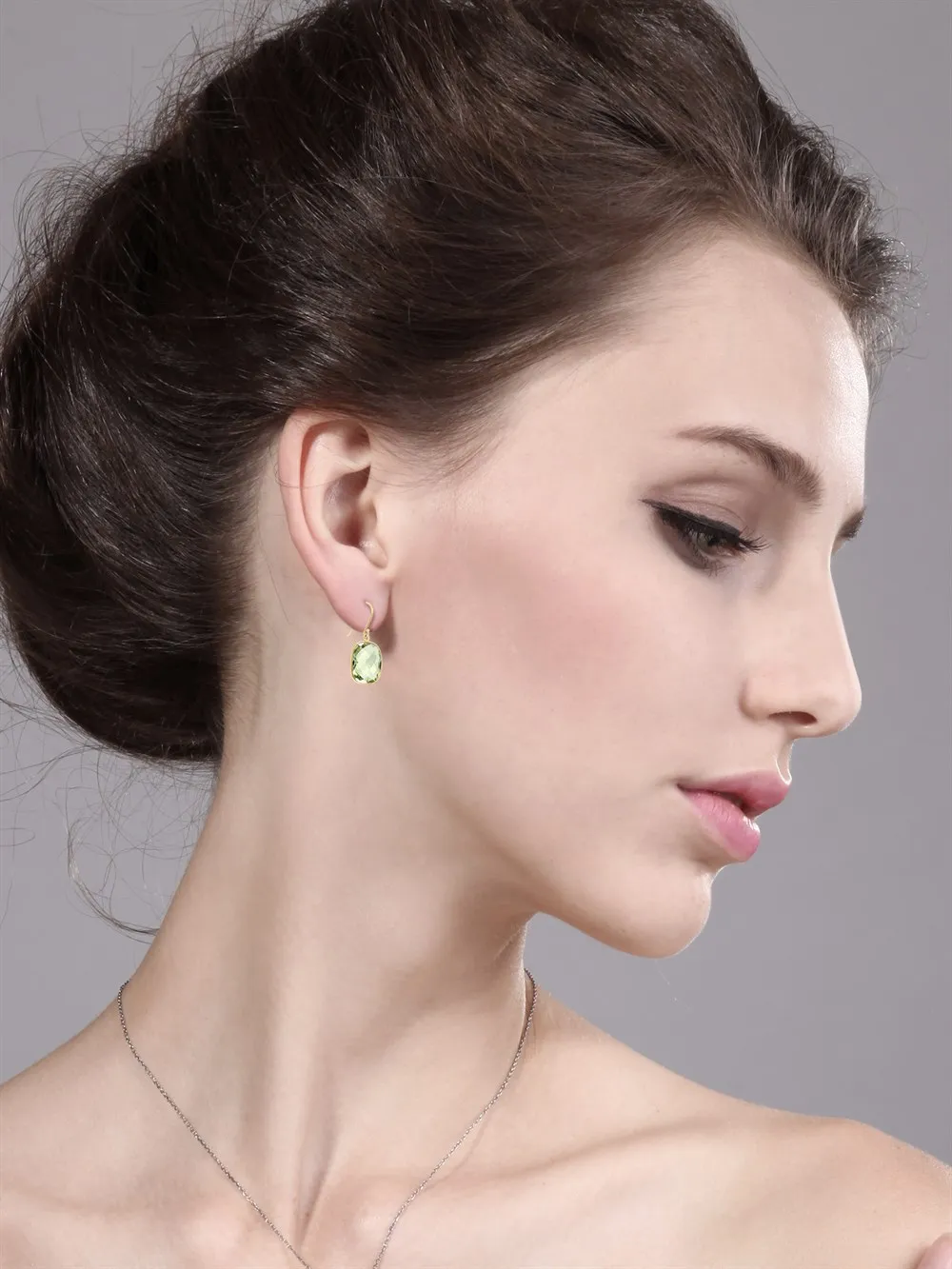 GemStoneKing 18 00 Ct подушка шахматная доска с натуральным зеленым аметистом 14K желтое