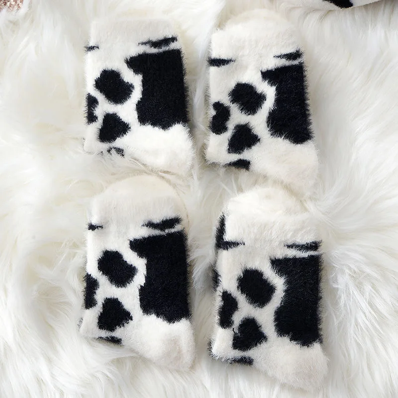 Забавные милые носки из коровьей кожи для женщин зимние теплые мягкие пушистые