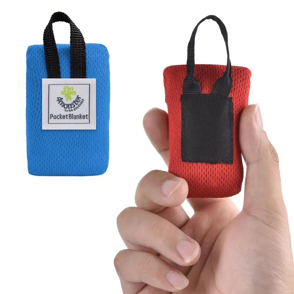 

Folding Camping Pocket Picnic Mat Portable Waterproof Beach Mat Compact Moistureproof Pad Blanket