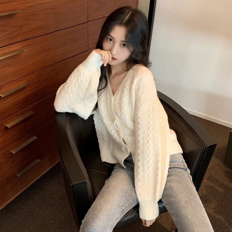 

2019 spring and autumn korean style solid color knittd cardigans womens short design twist sweaters cardigans womens (C8556)