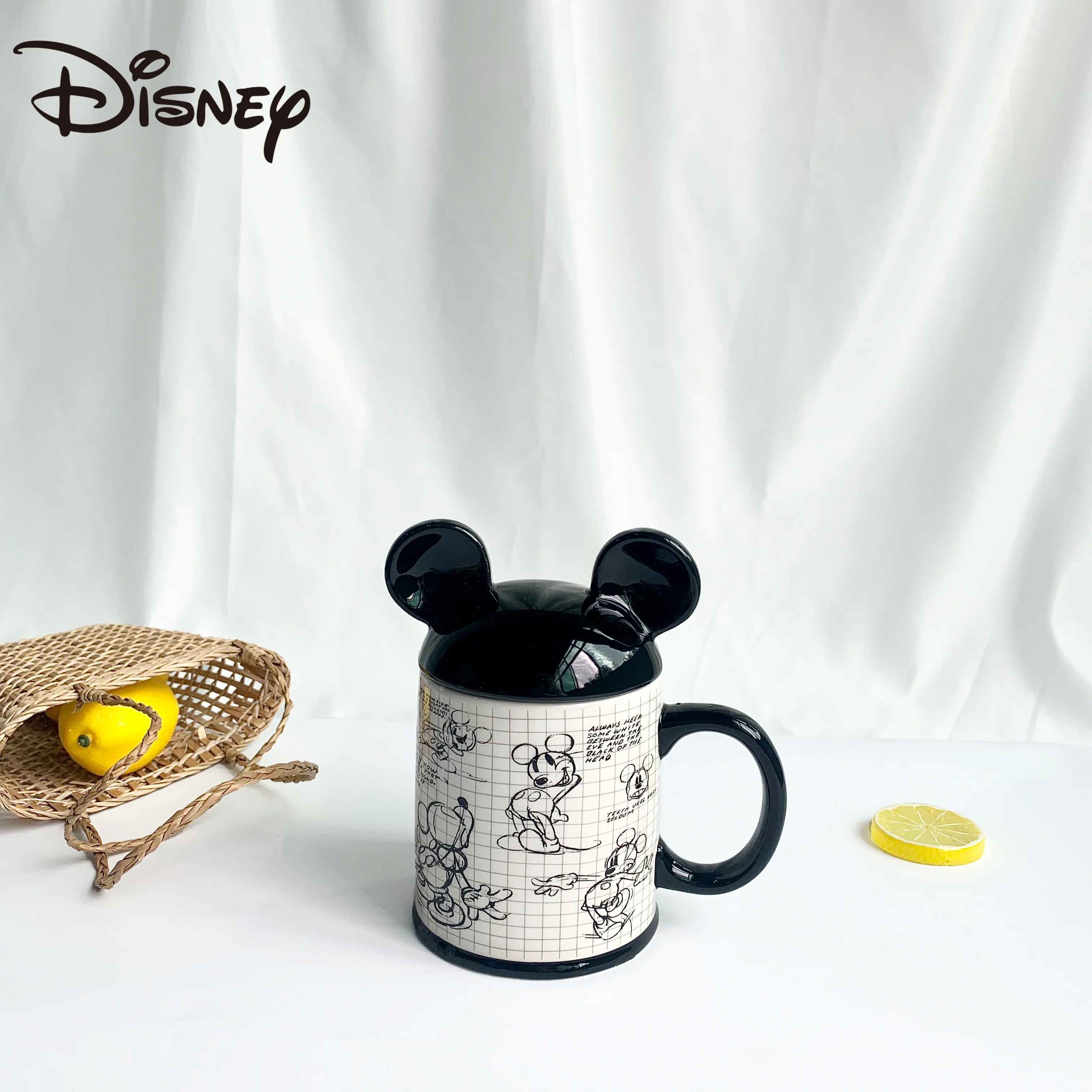 

Disney Mickey Hand-Painted Mug with Lid Household Milk Cartoon Porcelain Water Cup Children's Day Water Cup Gift