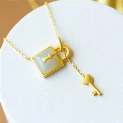 

Natural Hetian Jade Square Inlaid S925 Sterling Silver Ancient Style Thick Golden Lock Gilding Craft Pendant Love Key