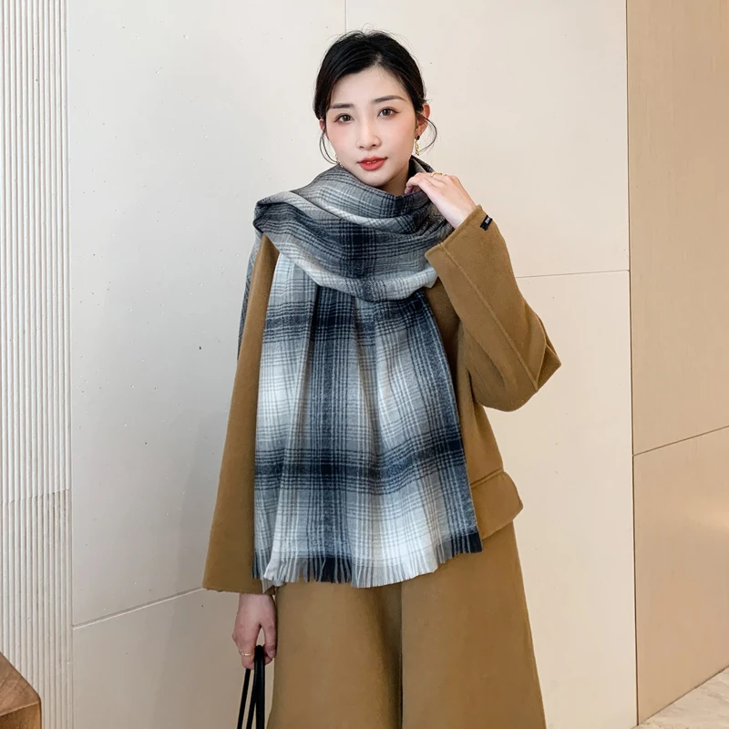 

scarf women winter wool 2021 new autumn wool Shawls Wraps outdoor gradient color scarves for Ladies winter scarf female warm