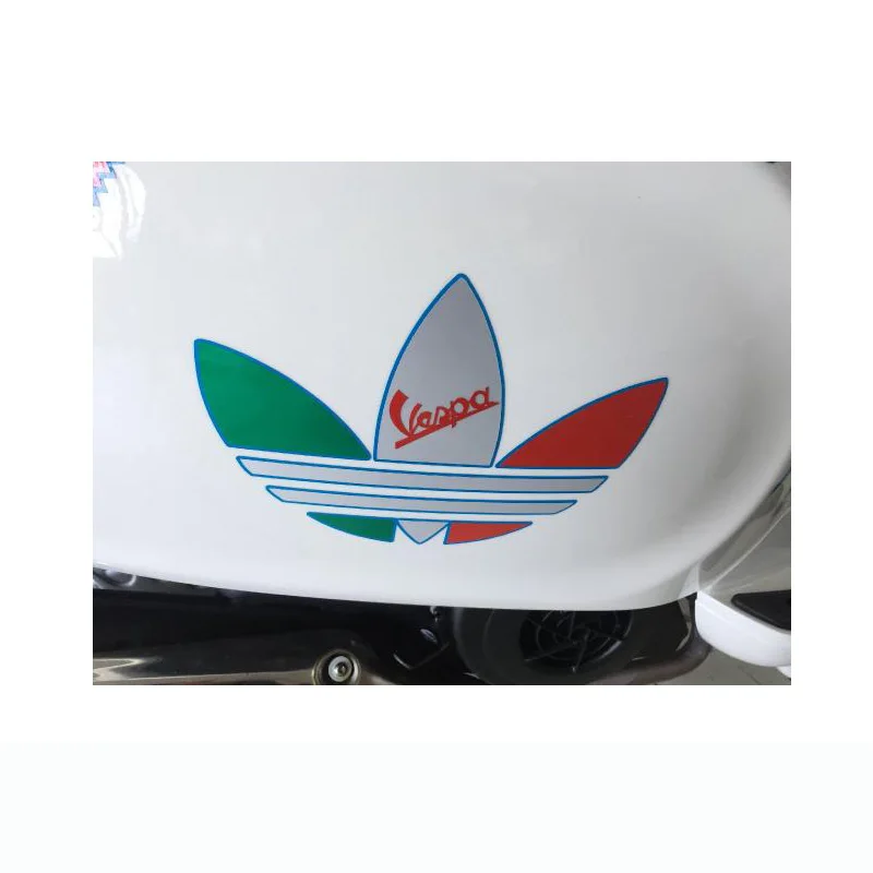 Наклейка-эмблема для Vespa с двумя длинными вентиляционными отверстиями на каждой