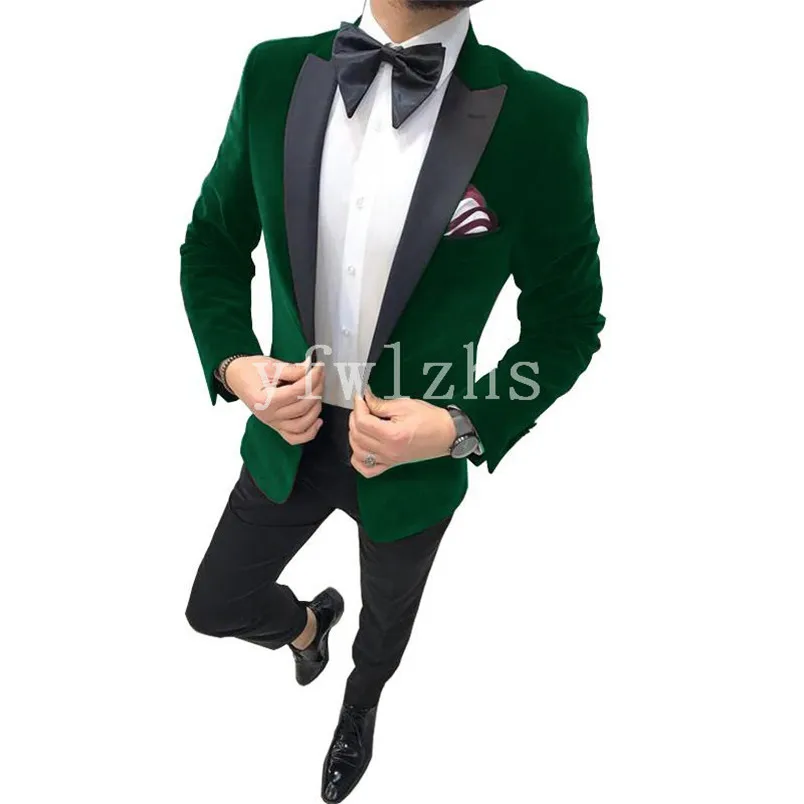 

Handsome Velveteen Groomsmen Peak Lapel Groom Tuxedos Mens Wedding Dress Man Blazer Prom Dinner (Jacket+Pants+Tie) A155