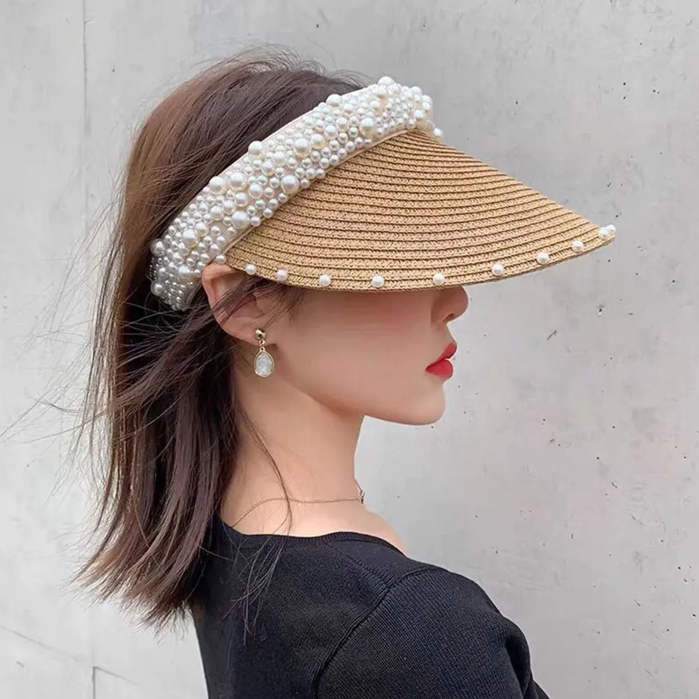 Шляпка женская с жемчужным ремешком модная пляжная Панама из рафии козырьком для