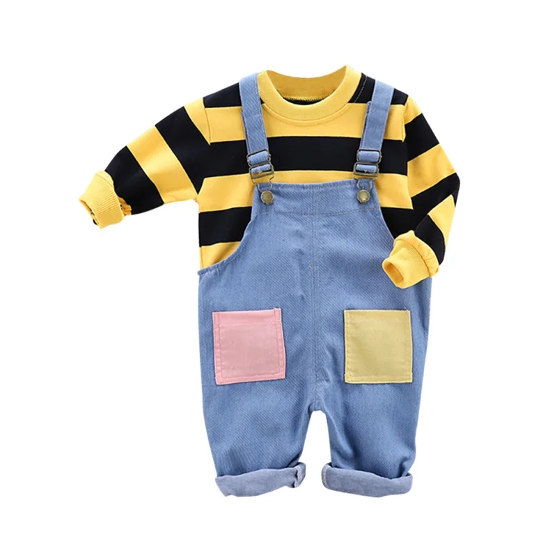 

Одежда для маленьких мальчиков и девочек осенний свитер в полоску с длинными рукавами + джинсовые брюки на бретелях повседневные комплекты