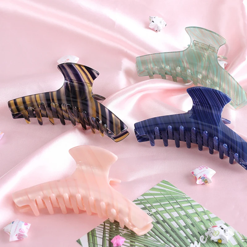 

Винтажная заколка для волос из акрила