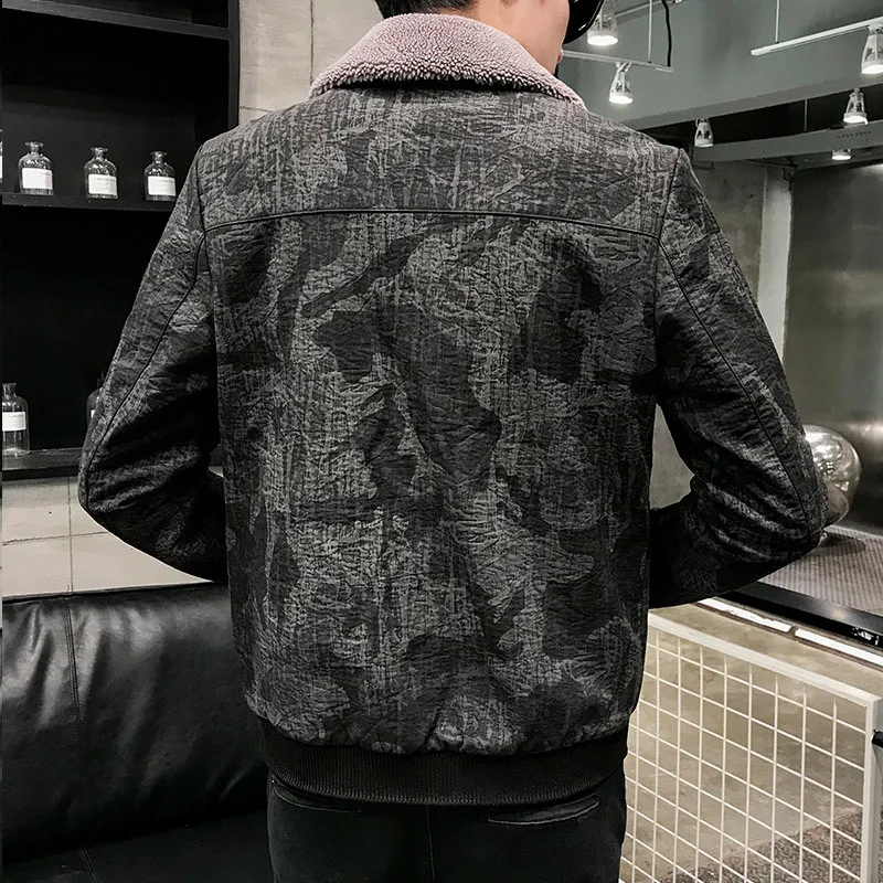 Зимняя одежда утепленная кожаная мужская Свободное пальто куртка с меховым