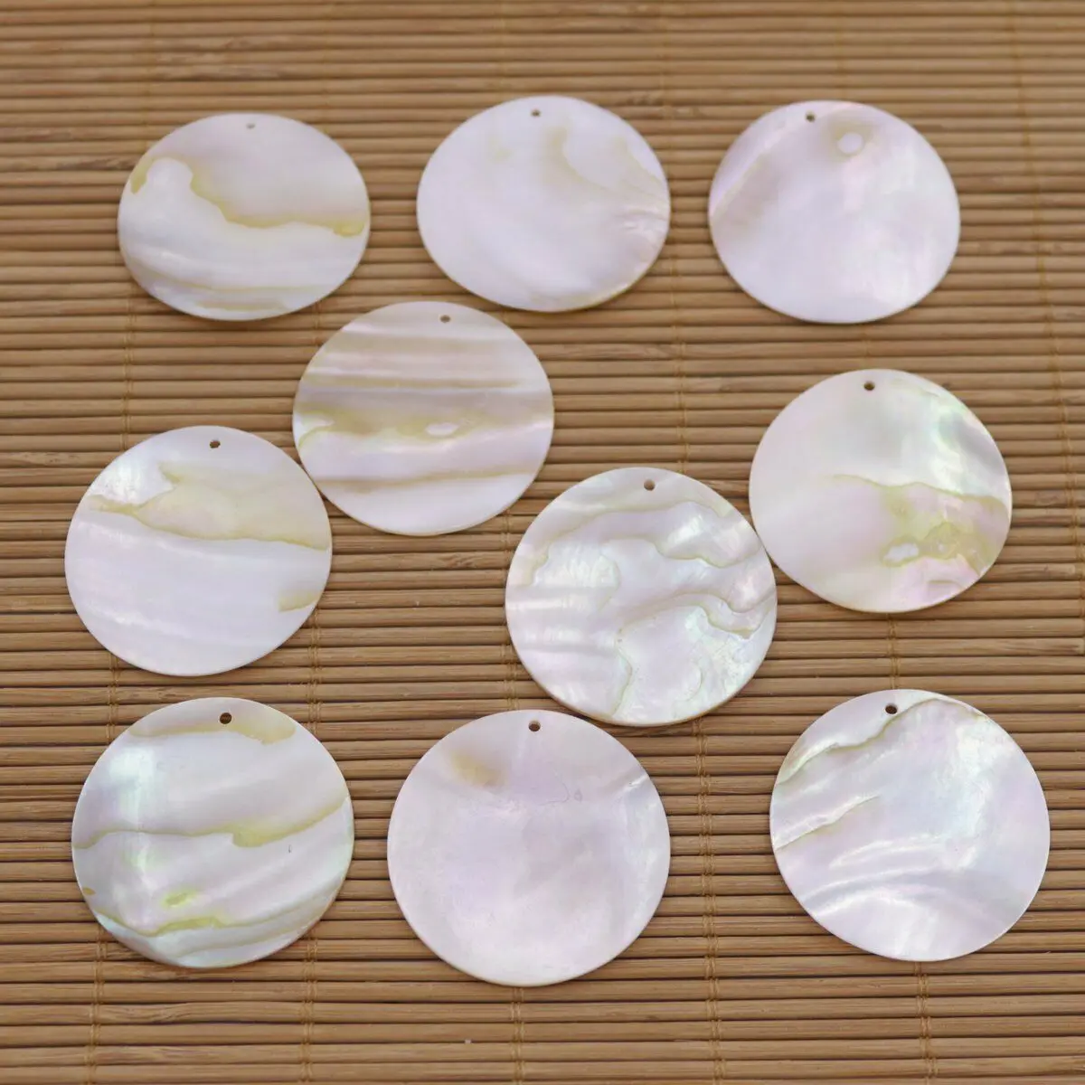 

10 PCS 35mm Round Disc Natural Beige White Mother of Pearl Shell Charms Crafts