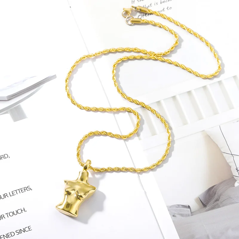 

Gold Color Artistic Female Body Boobs Shape Pendant Necklace For Women Rapper Punk Jewelry Hip Hop Freedom Gifts Bijoux Collier