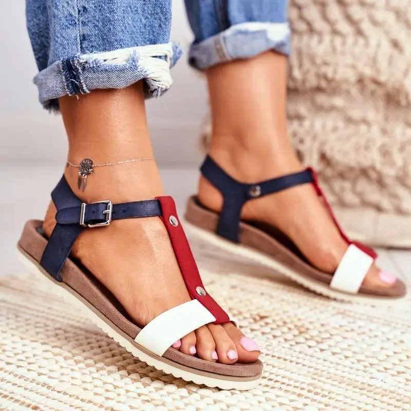 

Woman Summer 2021 Flat Sandals Comfortable Open-toed Beach Shoes With Non-slip Rubber Sole One-line Buckle Women's Sandals 43
