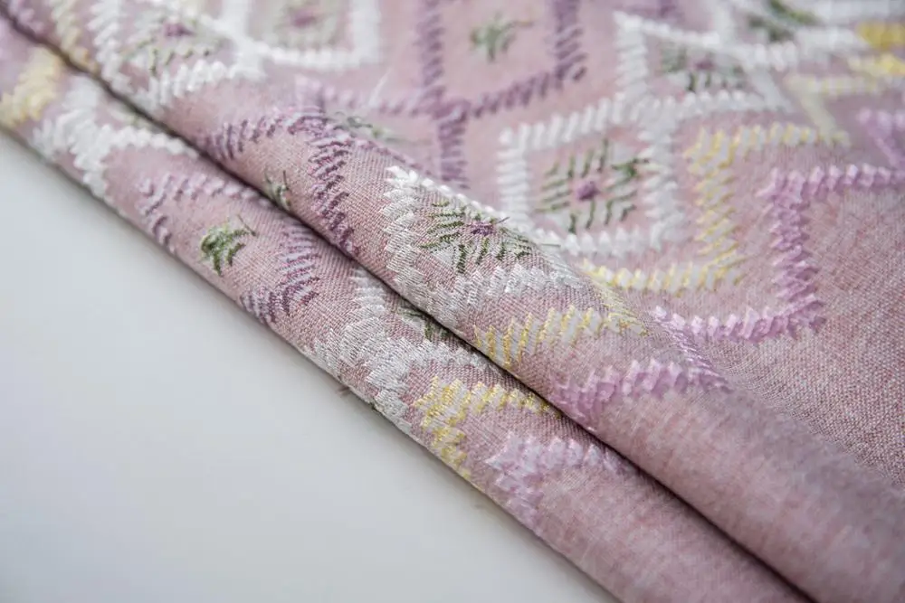 Прямоугольная льняная скатерть с кисточками однотонная Декоративная цветочным