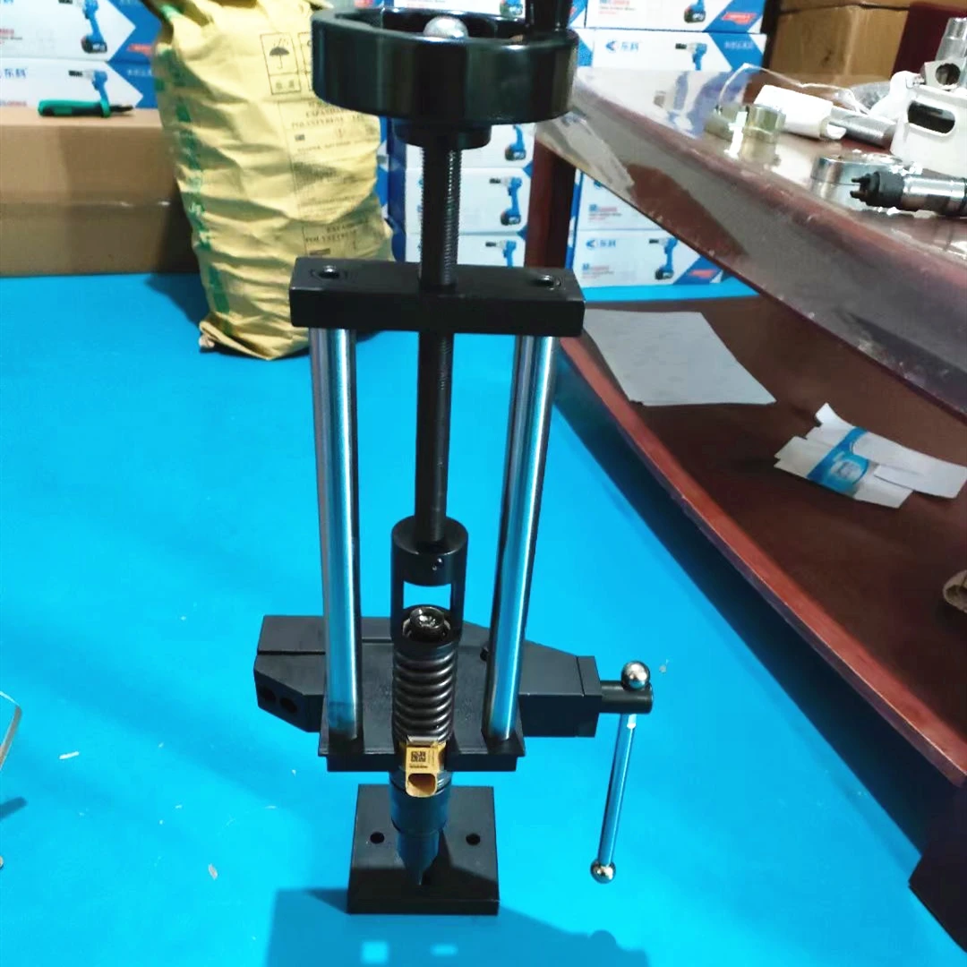 Инструмент для снятия пружины форсунки дизельного топлива Volvo