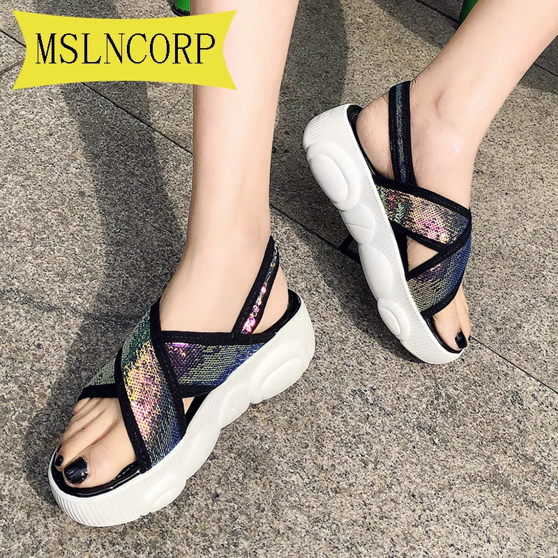 Большие размеры 34-46 Новая обувь на платформе с украшением Женские босоножки