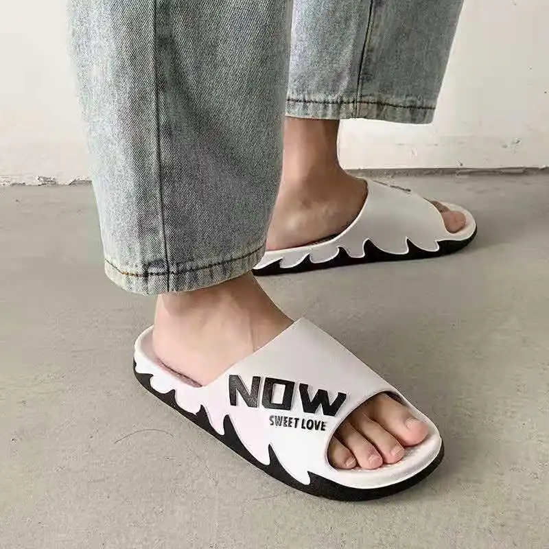 

Men's Cool Solid Comfortable Slippers Outdoor Fashionable Beach Sandals Summer Outdoor Simple One-line Vacation Slippers