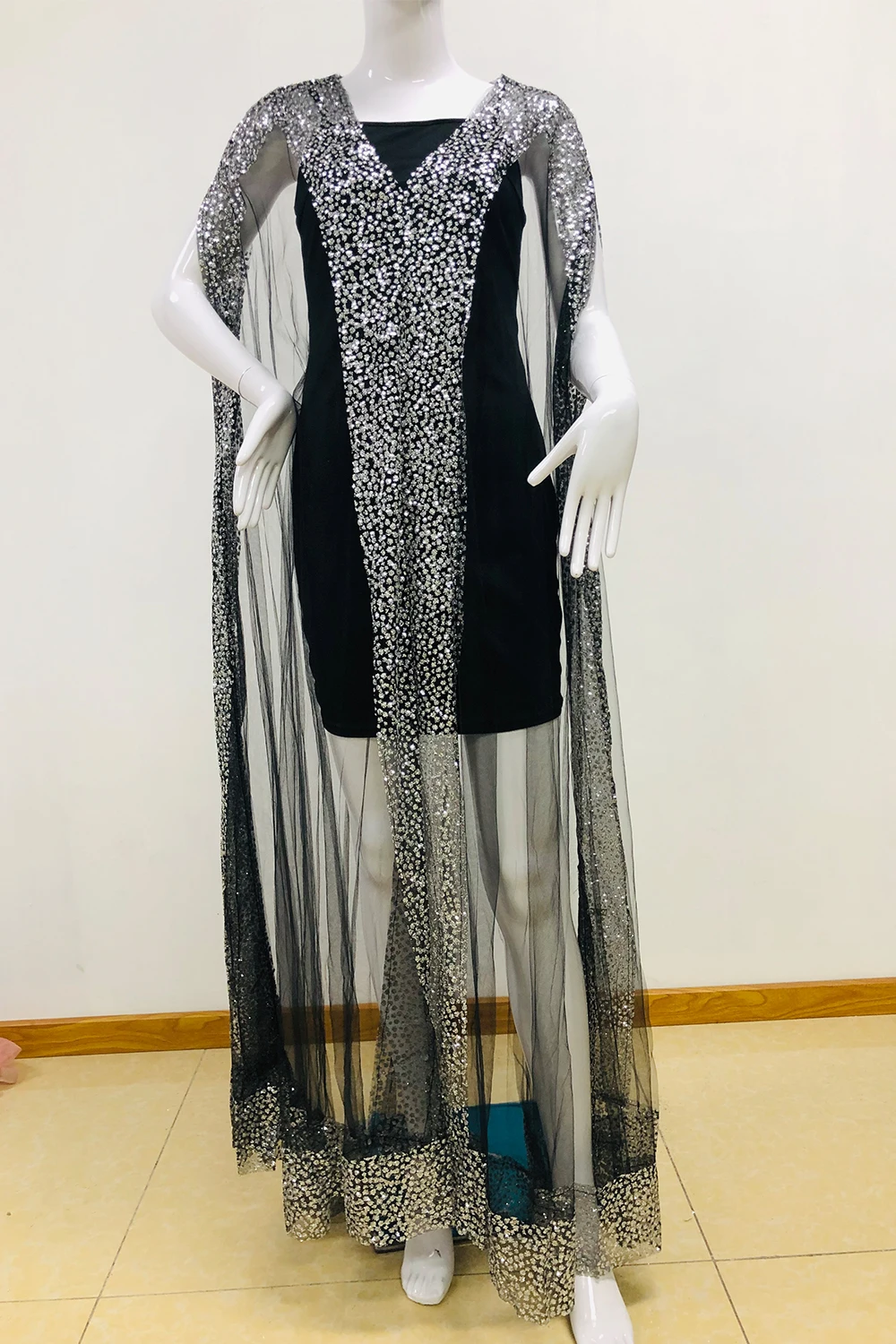 

Vestido Sexy de fiesta conjunto dos piezas para mujeres bordado Slim funda dama Perspectiva de malla de tirantes de talla grande