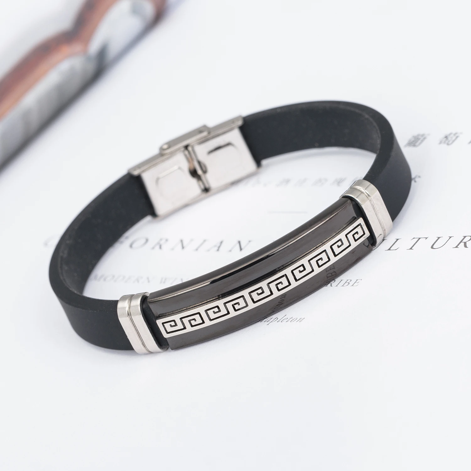 Модные ювелирные изделия Европейский популярный черный браслет из нержавеющей