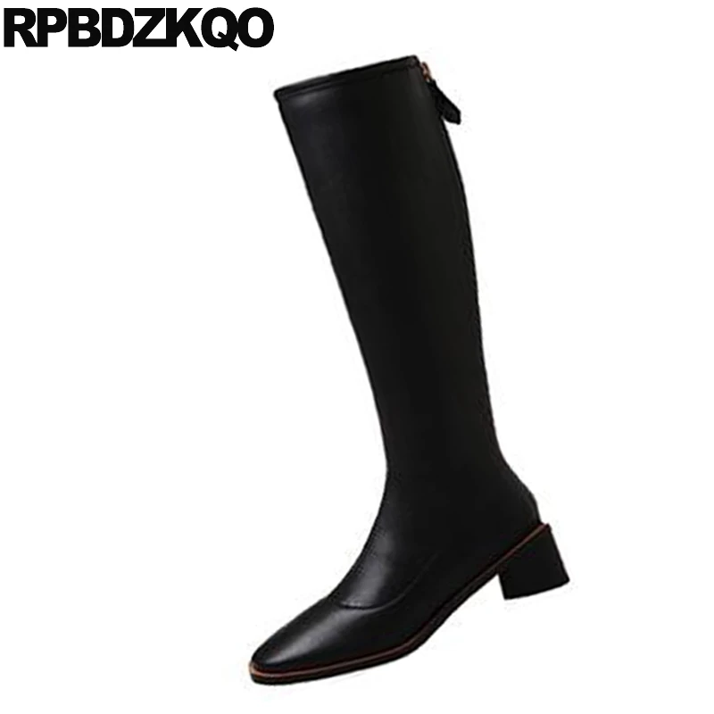 Женские высокие сапоги черные на квадратном каблуке с мехом молнии осень/зиму