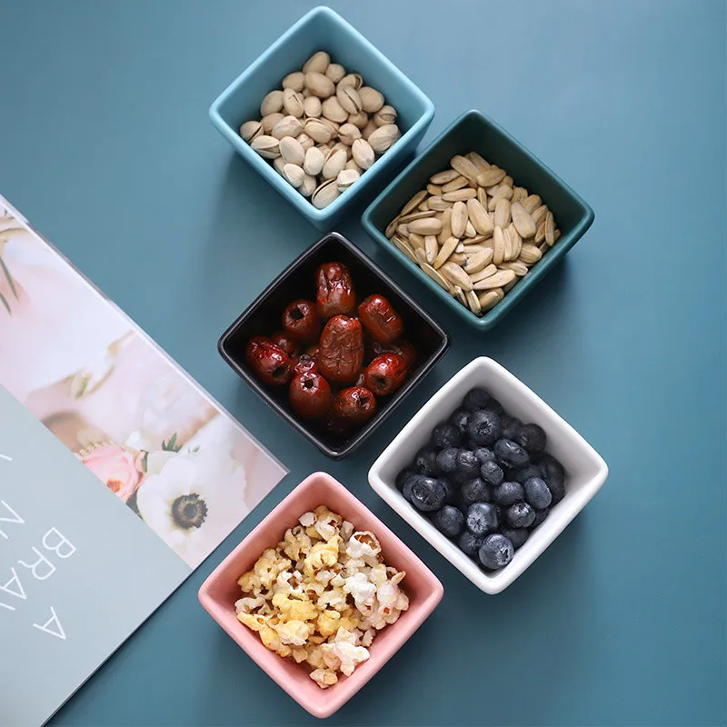 Керамическая тарелка в скандинавском стиле с пигментами маленькая соус соль