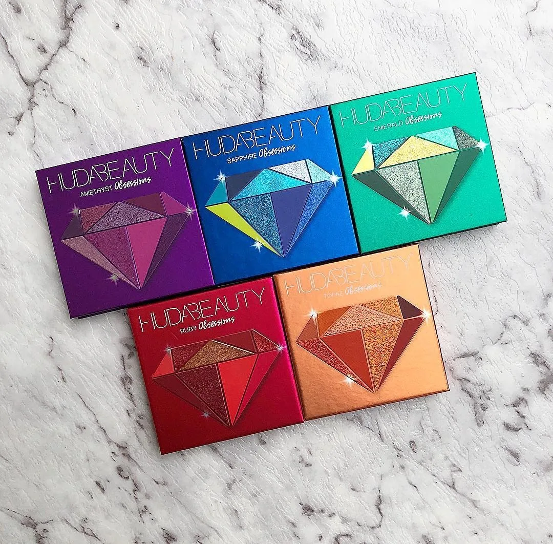 

Palette HudaBeauty ROSE GOLD Eyeshadow Pallete Matte Shimmer Eyeshadow Palette Nude Makeup Glitter Smoky Schoonheid