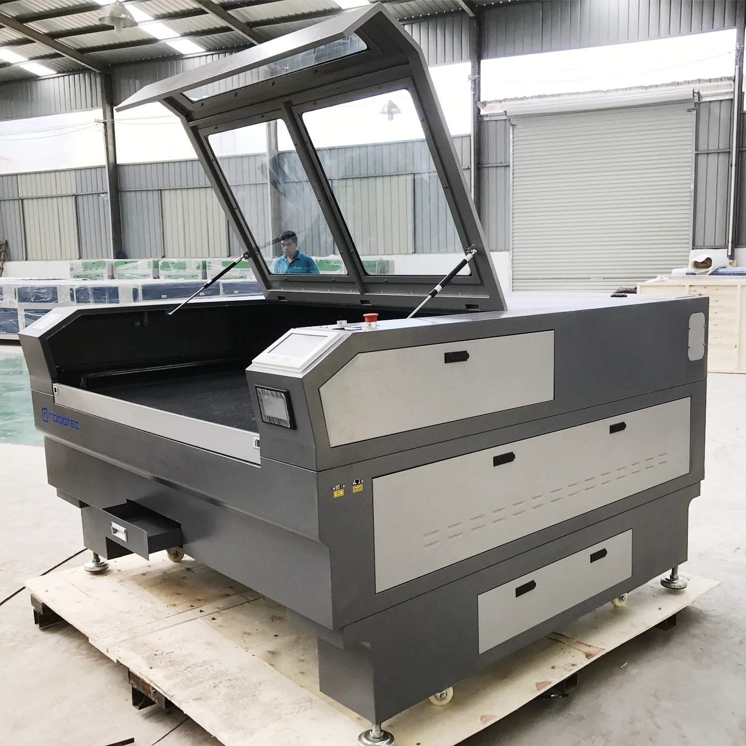 Многофункциональный автоматический лазерный резак с автофокусом 100 Вт/150 Вт