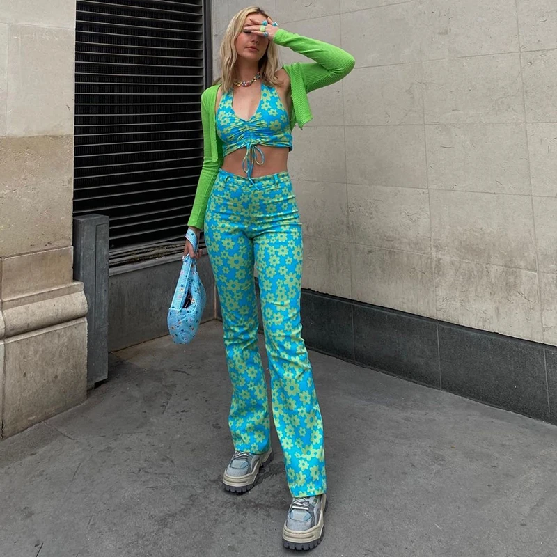 

Vintage Y2K Floral Straight Jeans Women Streetwear Retro Harajuku Cute Chic Pants Aesthetic High Waist Denim Pants Cuteandpsycho