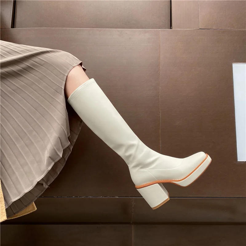 

2022 New Leather Tall High Women Winter Boots 2021 Winter Whoes female Designer platform Thick Heels Square Toe Knee High Boots