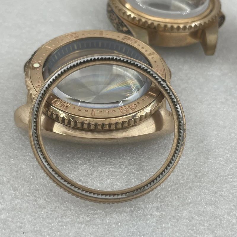 

Watch Parts CUSN8 Bronze Watch Case 6105 Turtle Case Sapphire 200M Water Resistance Fit NH35 Automatic Movement