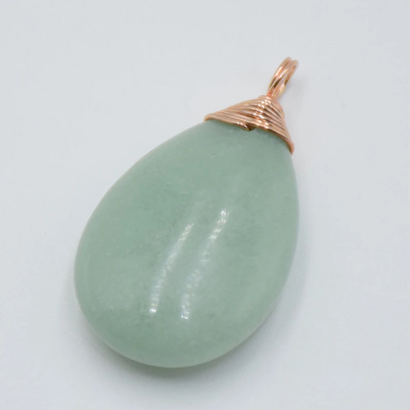 Ожерелье чокер женское из натурального камня аметиста и зеленой проволоки