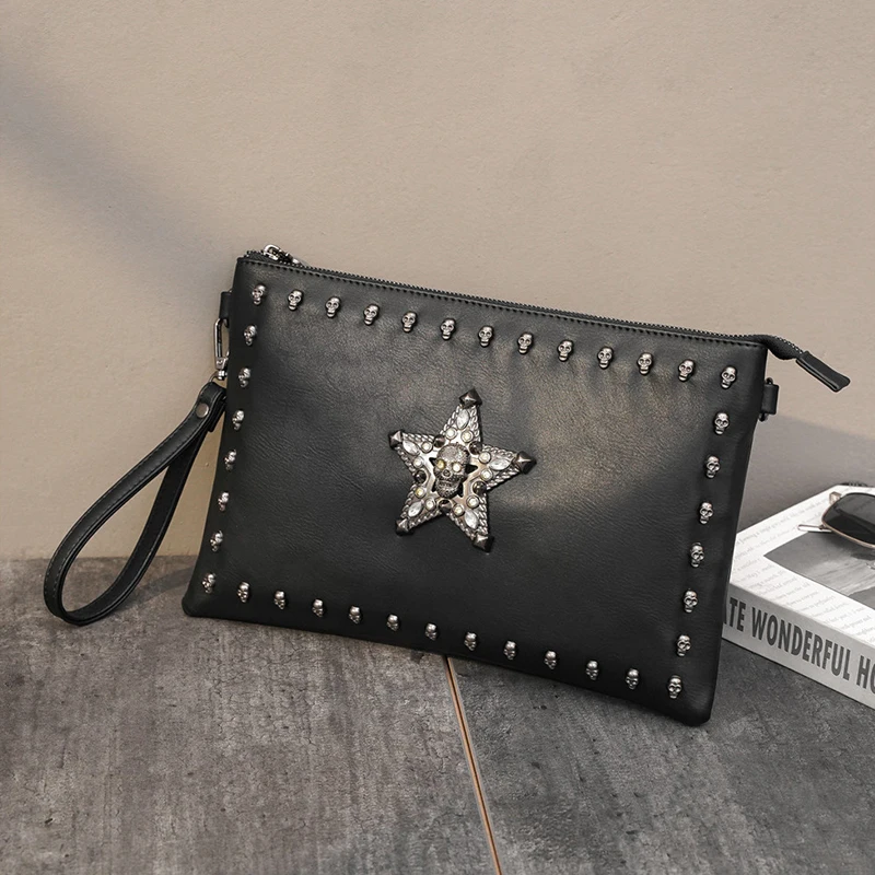 

DAEYOTEN Punk Skull Mens Sling Bag Rivet Clutch Bag Vintage Shoulder Bag Male Soft Leather Designer Handbags High Quality ZM0961