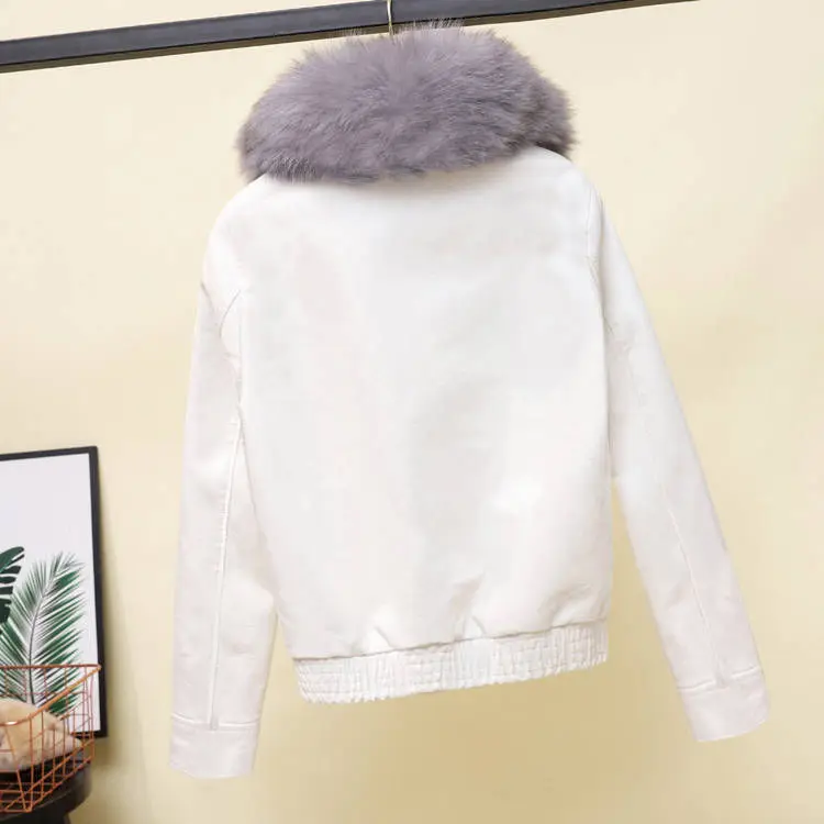 Куртка женская зимняя из искусственной кожи с меховым воротником A80308 | Женская