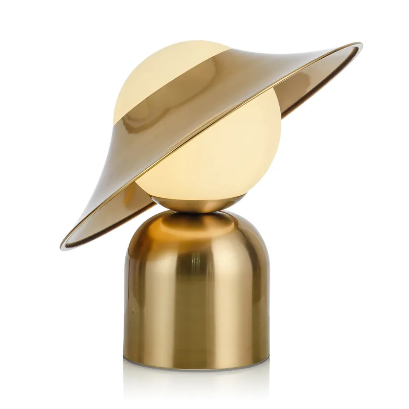 

Nordic Creative Table Lights Gold Metal Hat Table Lamp For Living Room Bedroom Bedside Art Home Decoration Desk Lighting TA115