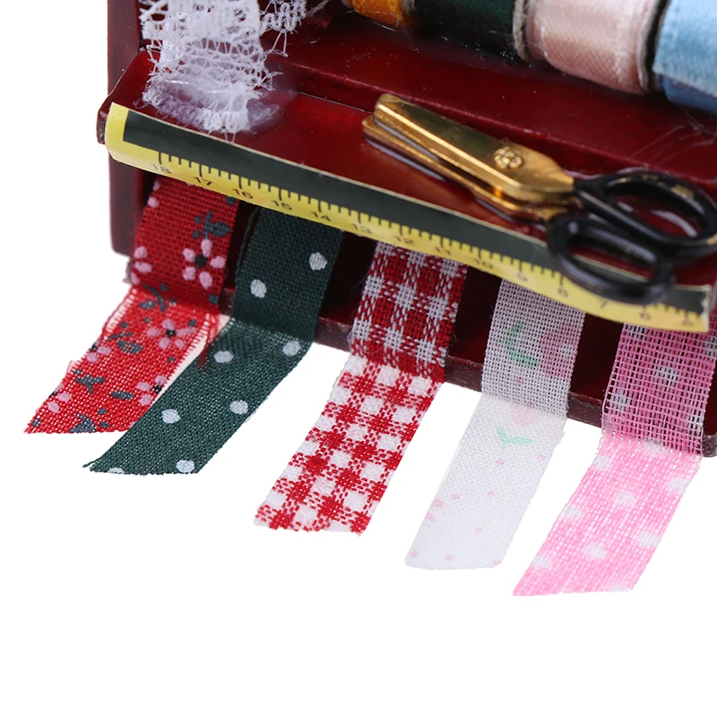 Новейший 1 шт. 1:12 миниатюрная швейная коробка с ножницами набор кукольный домик