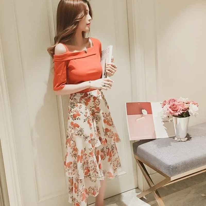 

Spring Summer Women's New Strapless T-shirt Tops and Irregular Floral Print Skirt Two-piece Suit Fashion Ladies Set Femme Y621