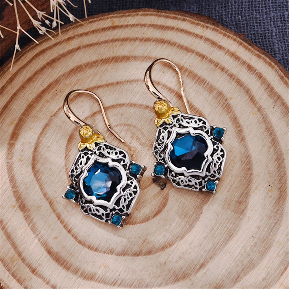 В винтажном стиле Женская обувь с украшением в виде синих кристаллов и свисающие