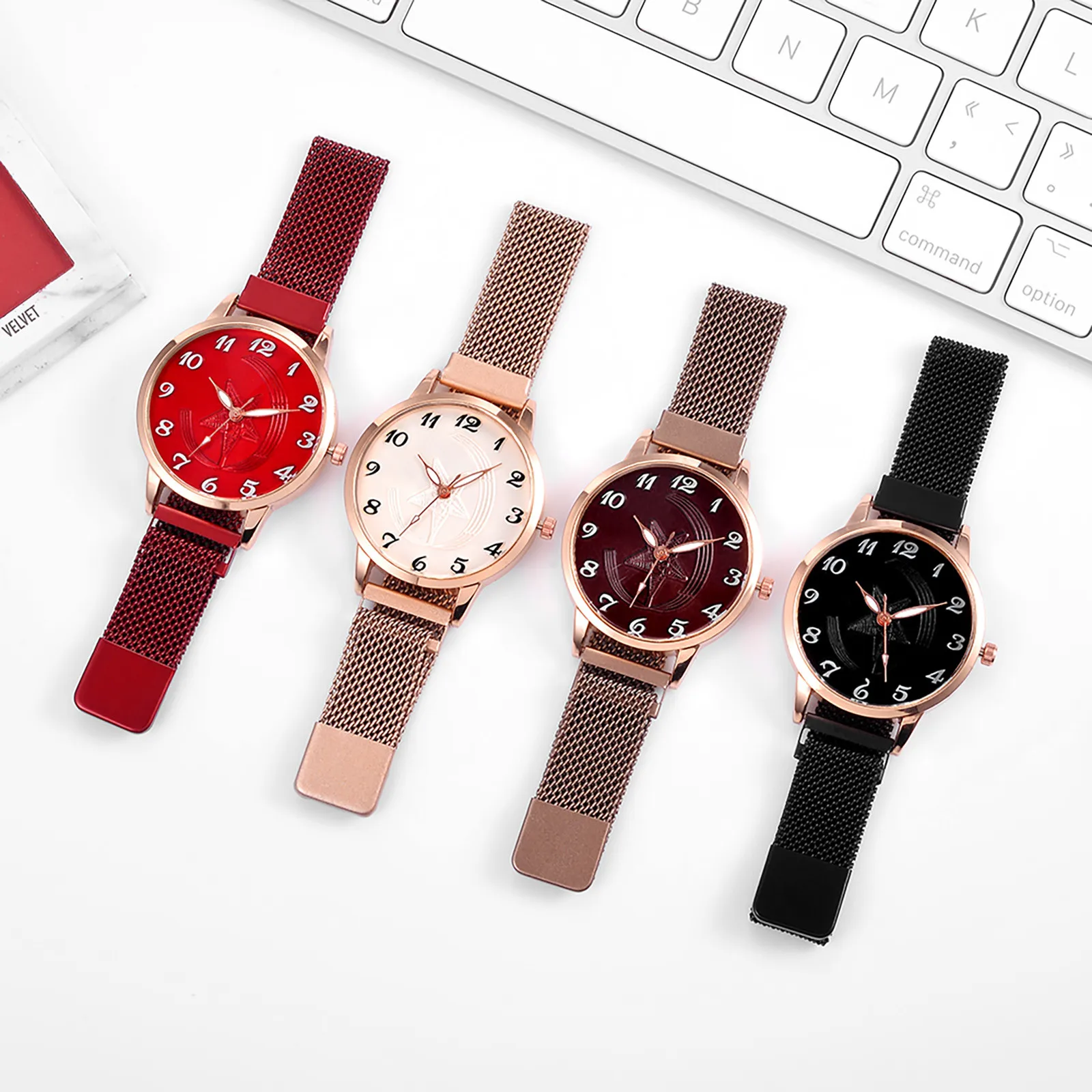 

Ladies Star and Moon Scale Watch Ladies Quartz Watch Magnetic Buckle Strap Stainless Steel Strap Fine Watch X*