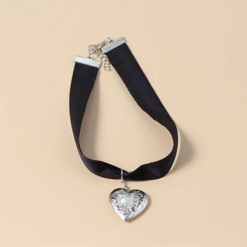 Модное винтажное ожерелье с подвеской в виде сердца из черной ленты серебряный