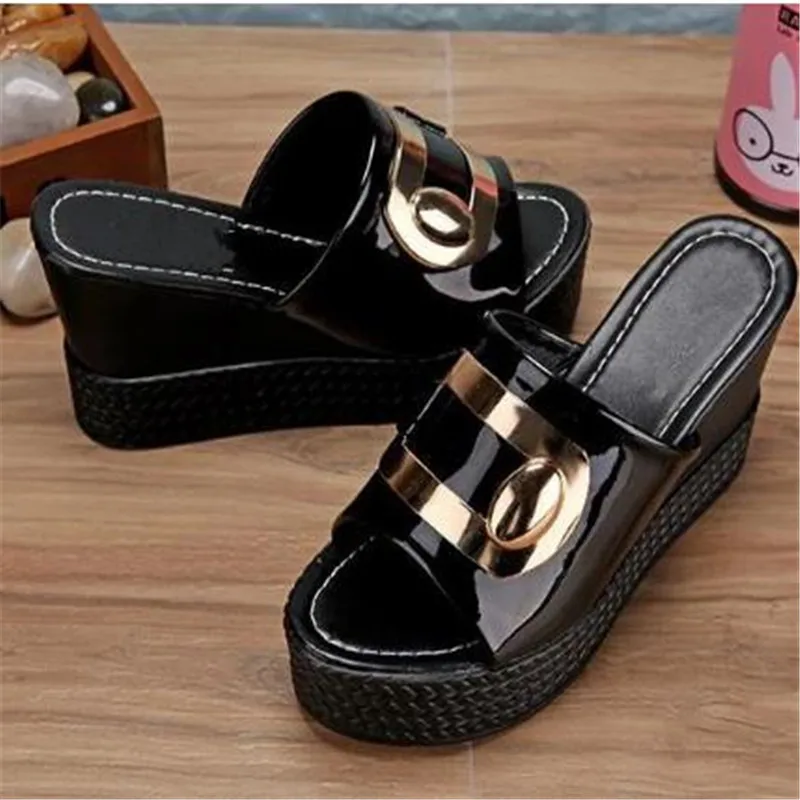 Сланцы женские со стразами летние тапочки сандалии на танкетке шлепанцы | Обувь